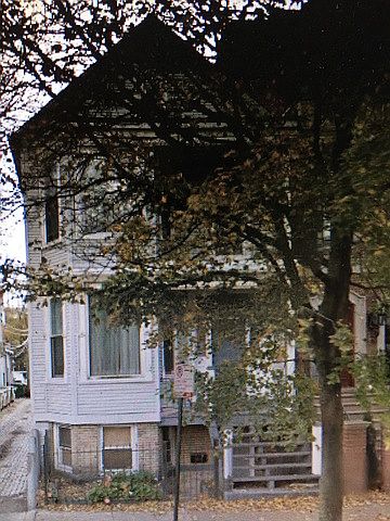 1st image of 815 W Wrightwood Ave