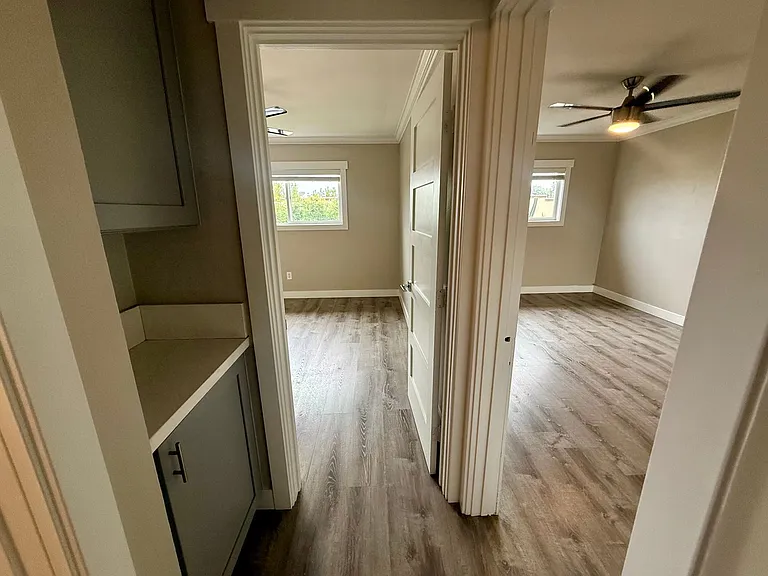 Emerald Ave Apartments — Photo 9