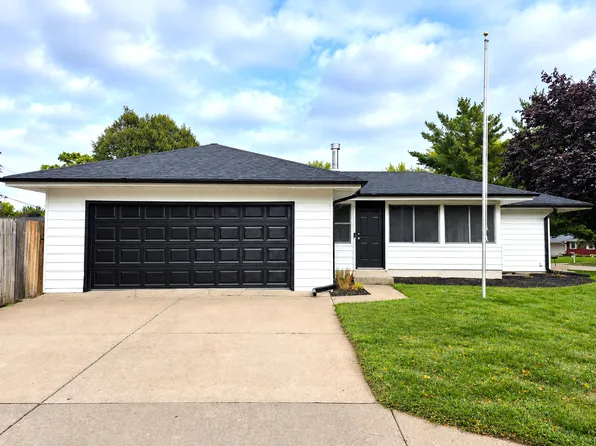 8542 Greystone Ave S, Cottage Grove, MN 55016