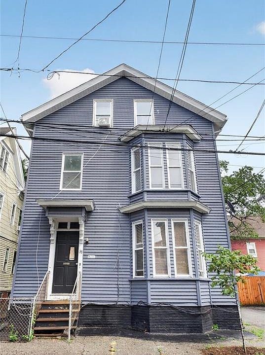 1st image of 33 Pekin St