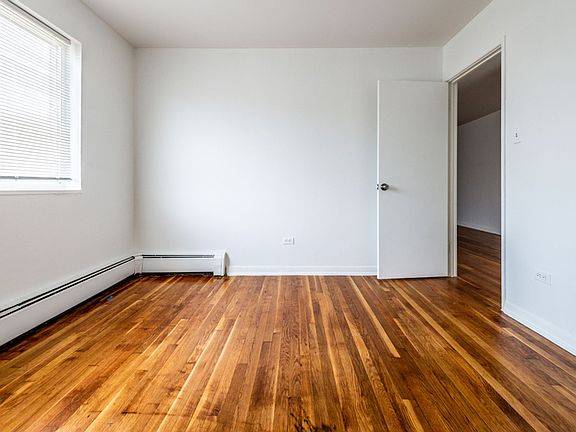 3rd image of 8326-8332 S Ellis Ave #5778