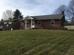 162 Nursery Ln, Butler, PA 16002
