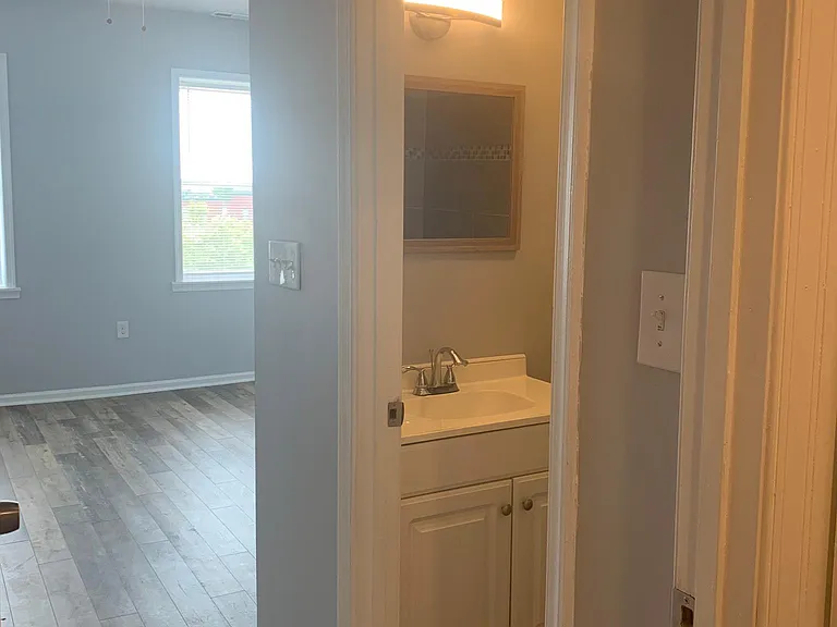 1641 N Patterson Park Ave — Photo 30