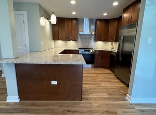 1240 S Lorraine Rd, Wheaton, IL 60189