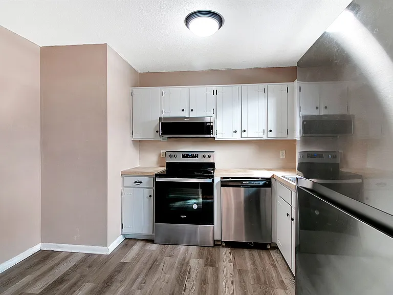 729 Welsey Dr — Photo 7