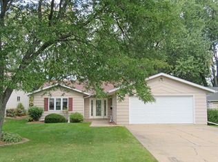 1505 W 6th St, Marshfield, WI 54449