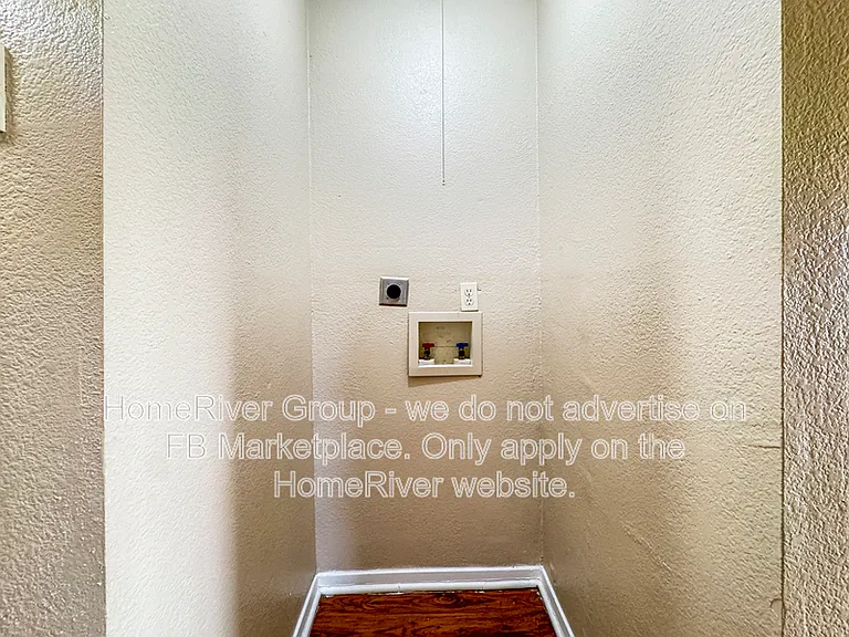 4345 Chestnut Dr — Photo 6