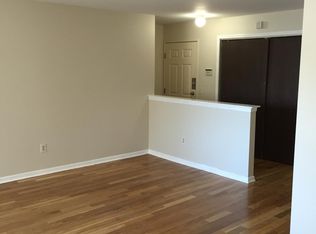 205 Glendale Ave APT 4, Bridgeport, CT 06606