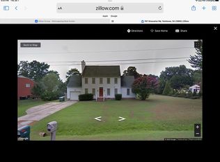 707 Showalter Rd, Yorktown, VA 23692