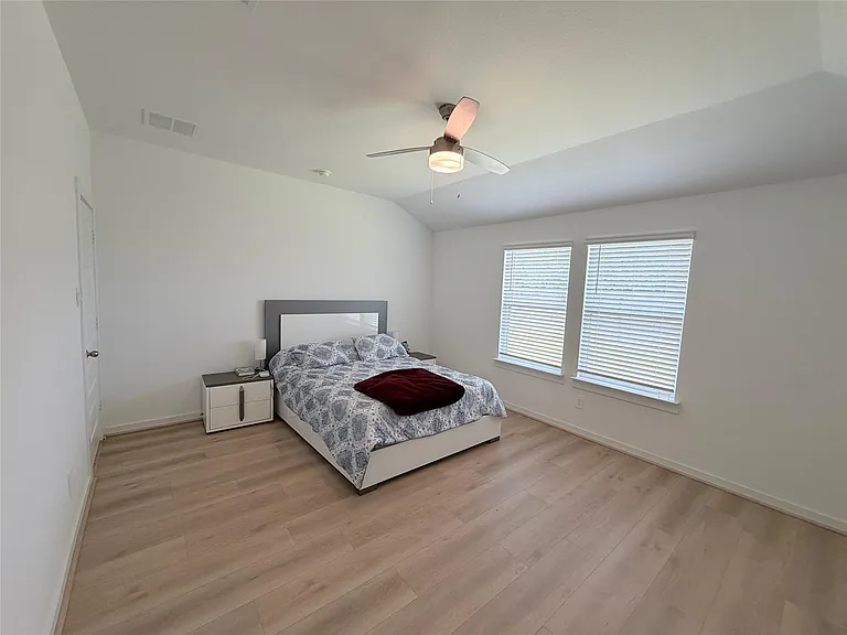 4986 Edgewood Dr — Photo 13