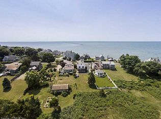 36 Hammock Rd, Clinton, CT 06413