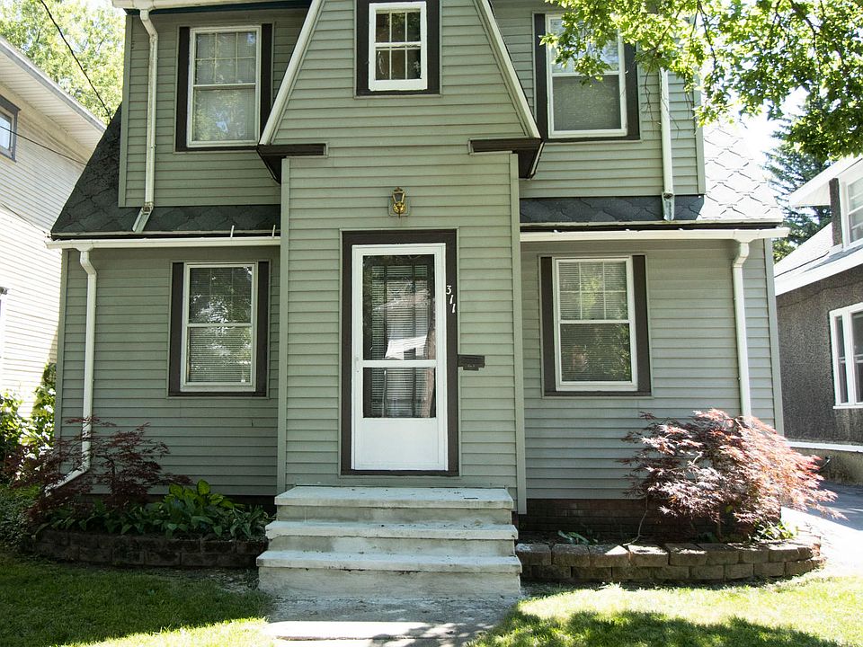 1st image of 311 S Clemens Ave