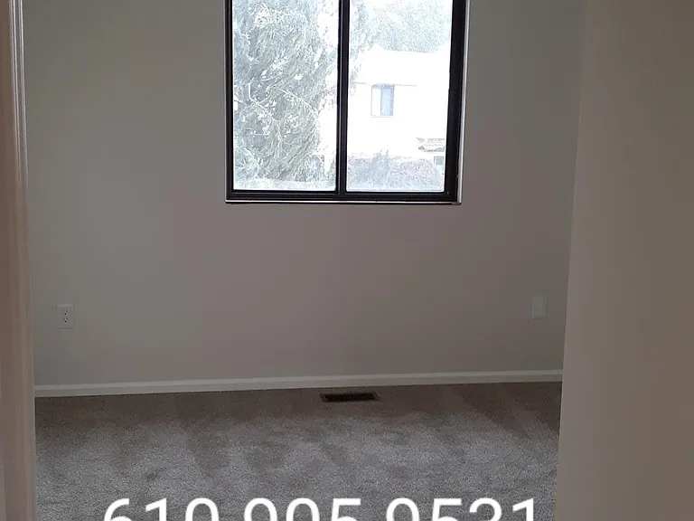 Rear bedroom