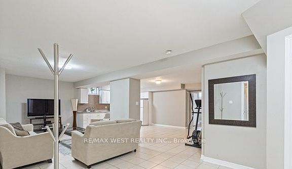 5th image of 47 Timber Ln