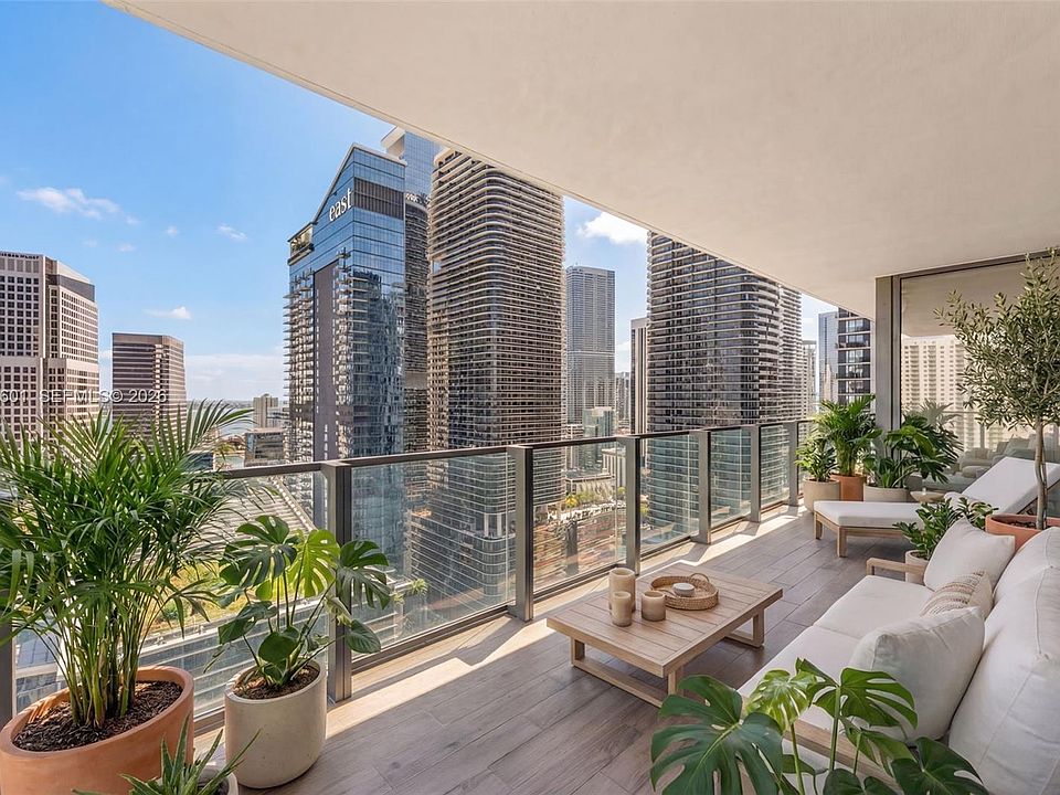 1st image of 88 SW 7th St APT 2411