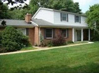 125 Ridgeview Dr, Beaver, PA 15009