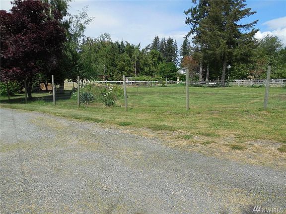 3rd image of 9536 Yelm Hwy SE