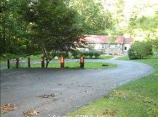 110 Seagraves Rd, Coventry, CT 06238