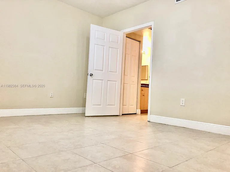 2557 Centergate Dr #103 — Photo 18