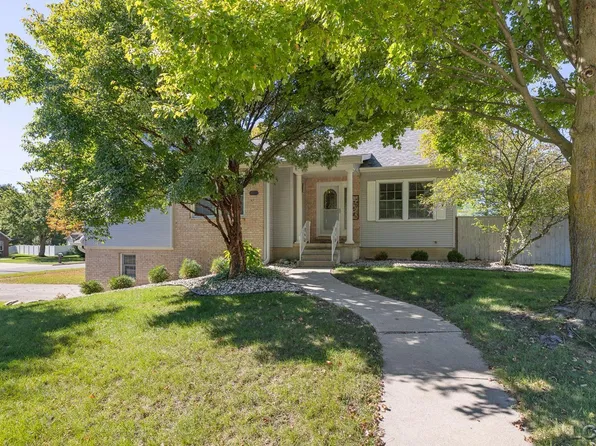 725 Clark St, Tecumseh, MI 49286
