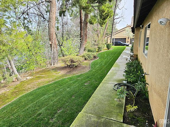 3rd image of 2323 Easthills Dr Unit 25