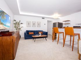 525 Meridian Ave, Miami Beach, FL