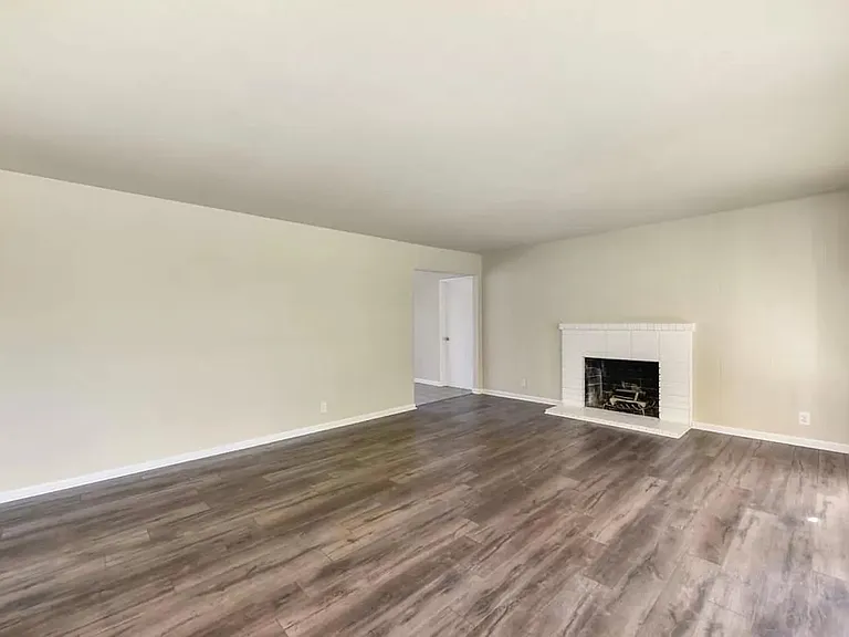 3621 Cody Way — Photo 4