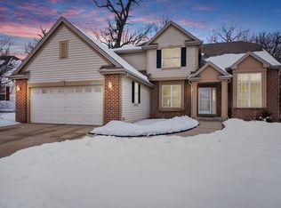 N174W20222 Creekside Dr, Jackson, WI 53037