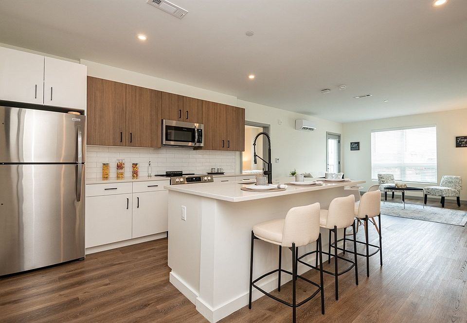 1st image of 203 Lowell St #316