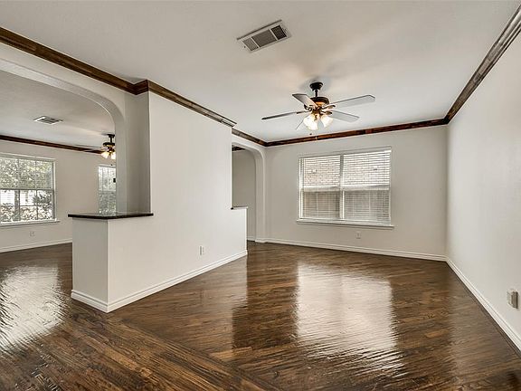 5th image of 2260 Bresee Dr