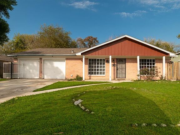 2nd image of 8415 Garden Parks Dr