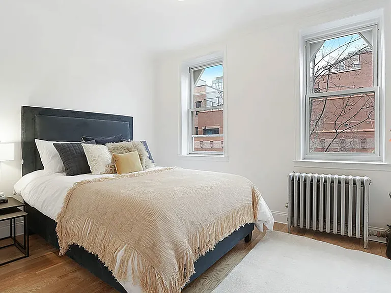 222 Pacific St #2B — Photo 2