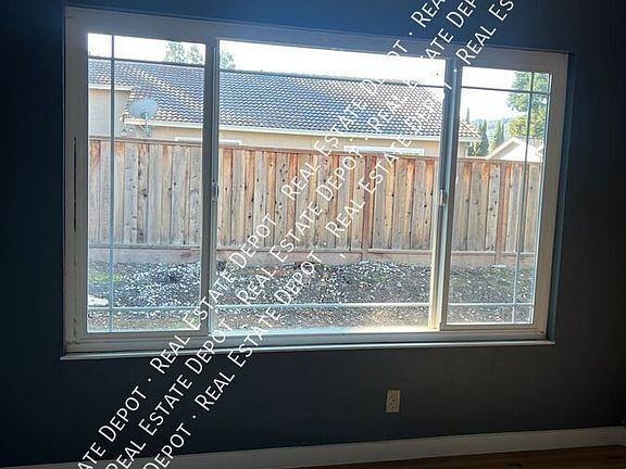 5th image of 6296 Hansen Dr
