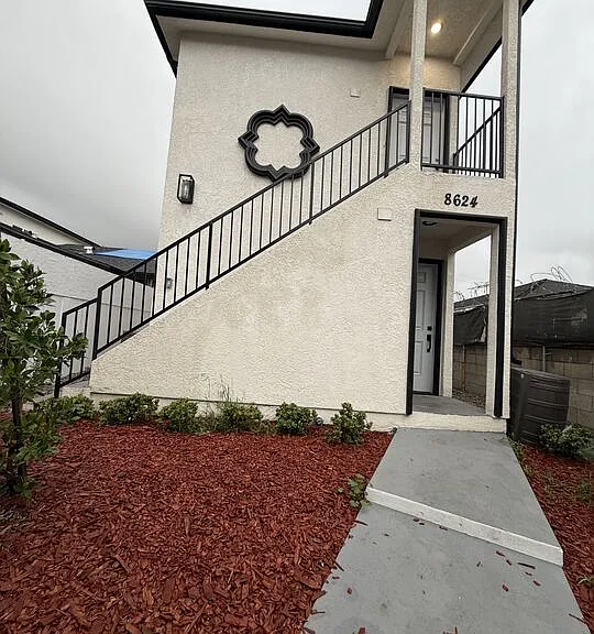8624 Graham Ave #A — Photo 1