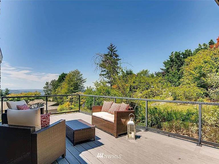 Front deck