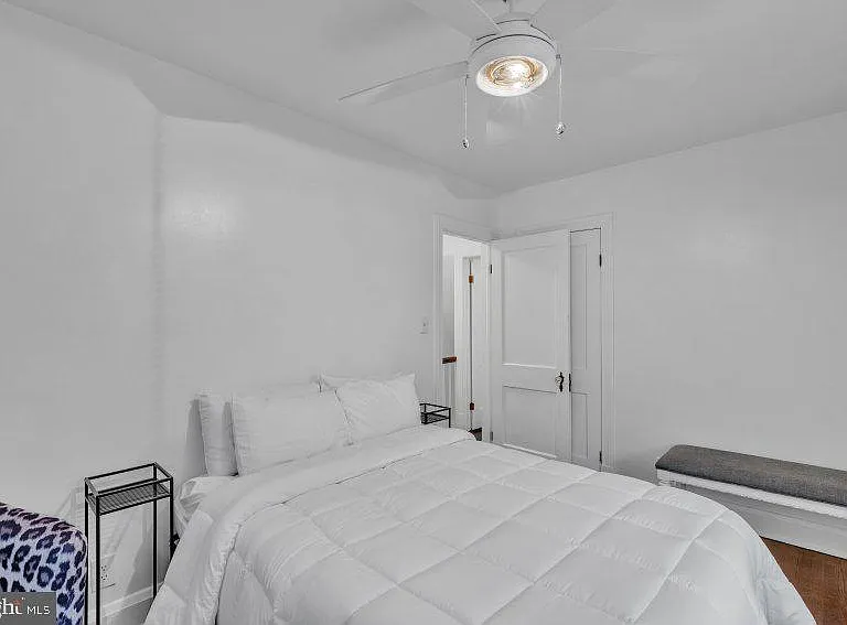3310 Elbert St — Photo 21