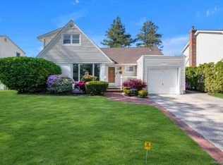 65 Patton Boulevard, New Hyde Park, NY 11040