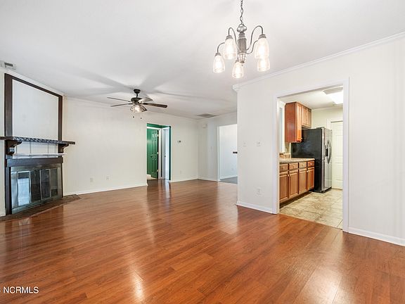 4th image of 1 S Onsville Pl