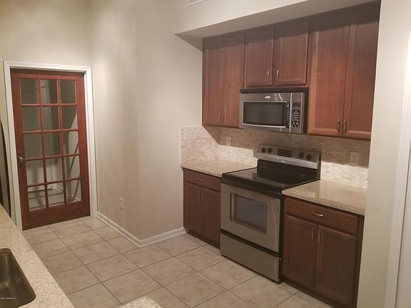 2nd image of 7043 Deer Lodge Cir Unit 101