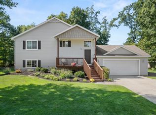 5773 Buchanan Ave SW, Wyoming, MI 49548