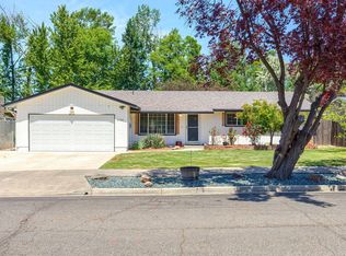 2745 Randolph St, Medford, OR 97504