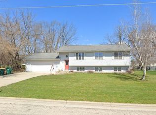 1230 Hain Rd, Edgerton, WI 53534