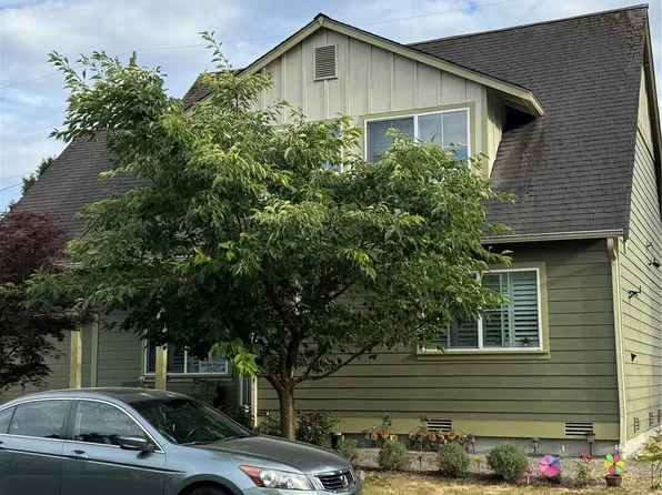 5001 S 122nd Lane, Tukwila, WA 98178