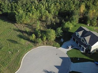 5805 Rivers Edge Dr, Saint Cloud, MN 56303