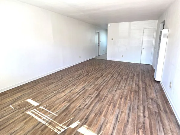 1105 Tomah Ave Apts, 1105 Tomah Ave APT C, Porterville, CA 93257