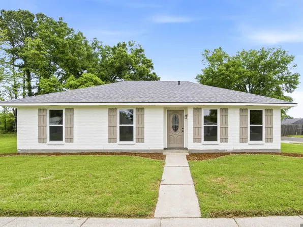 10047 Chanadia Dr, Baton Rouge, LA 70810