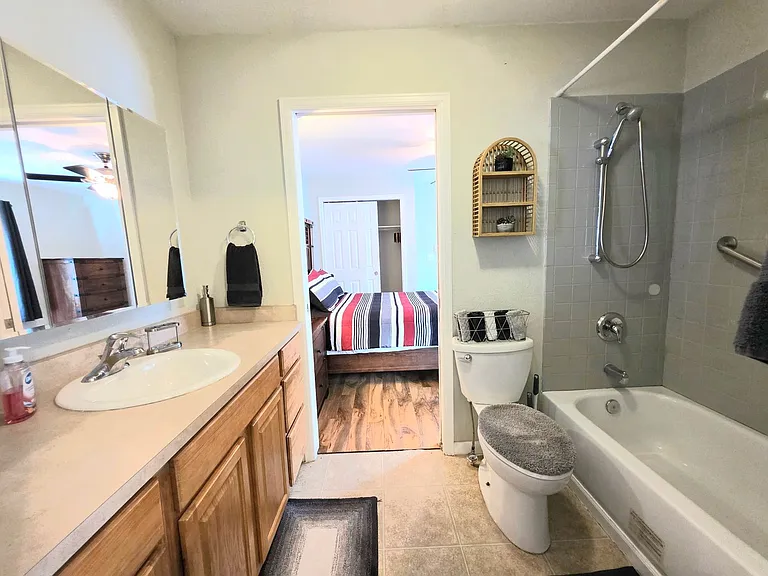 1234 Pine St — Photo 4