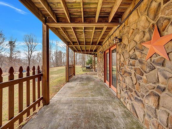 4th image of 417 Willowood Dr Lot 18