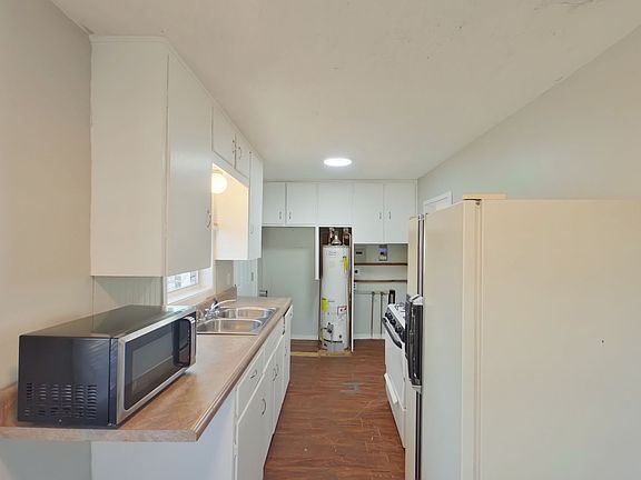 4th image of 2312 S Topeka Ave #2