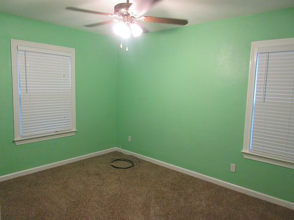5th image of 251 Willow St